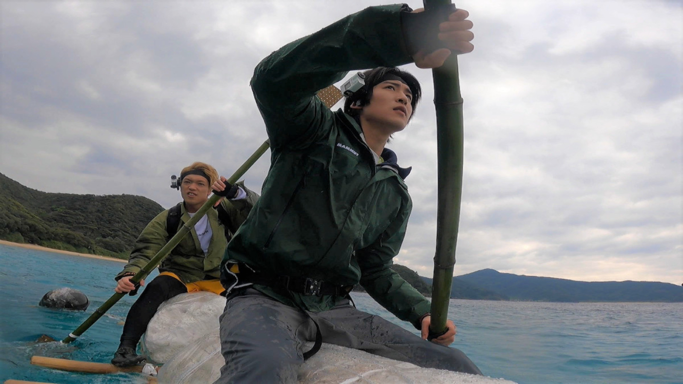 目黒蓮（Snow Man）、“ジャニーズ親友”原嘉孝と“脱出島”に挑戦！「ふたりで取材受けるの何年ぶり？」