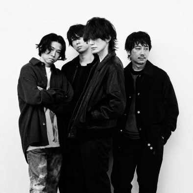 BUMP OF CHICKEN、新曲「窓の中から」 MVのプレミア公開決定！ 光が差し込む空間での演奏カット公開