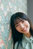 日向坂46・四期生のグラビアを毎日ひとりずつ公開していく「四期生のぽかぽか写真館」。10人目は兵庫県出身の18歳、小西夏菜実