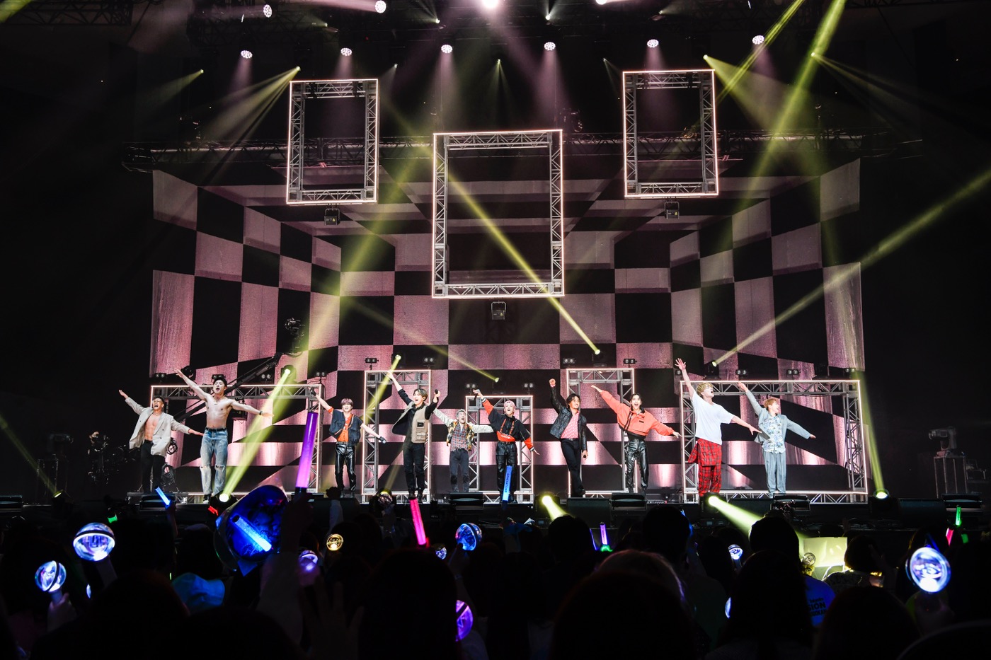 【レポート】『TOKYO FM LIVE INCLUSION』GENERATIONSステージにINIメンバーが登場 - 画像一覧（12/26）