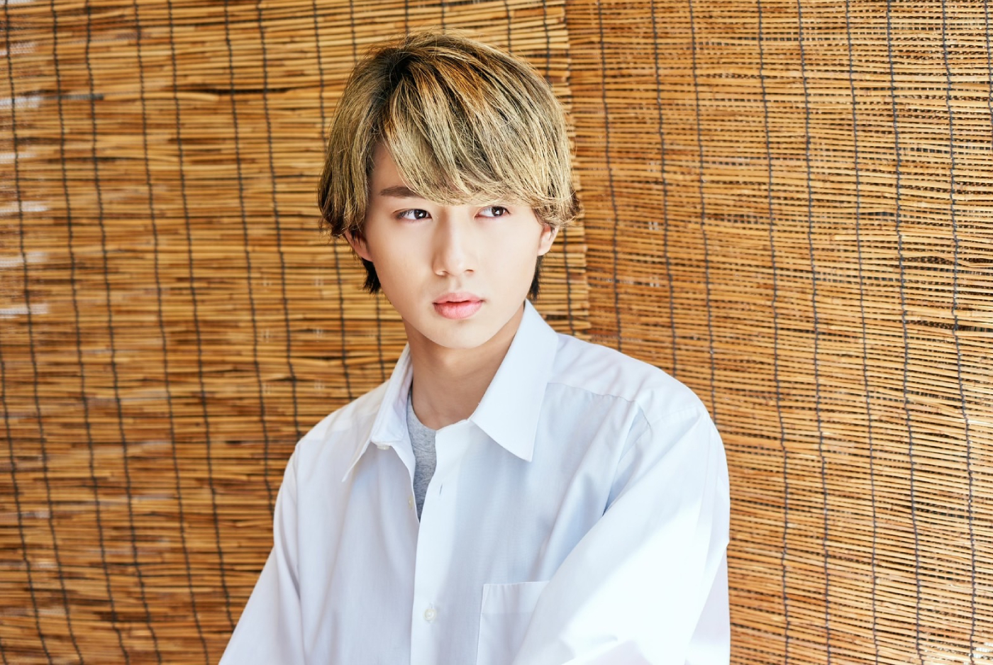 橋本涼（HiHi Jets/ジャニーズJr.）主演ドラマ『墜落JKと廃人教師』、5話は夏祭り！ 浴衣姿＆バックハグに話題沸騰 - 画像一覧（10/10）