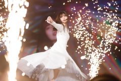 齋藤飛鳥、「これを聞くためにこの数ヵ月生きてきた」乃木坂46卒業コンサート初日に5万人が大歓声