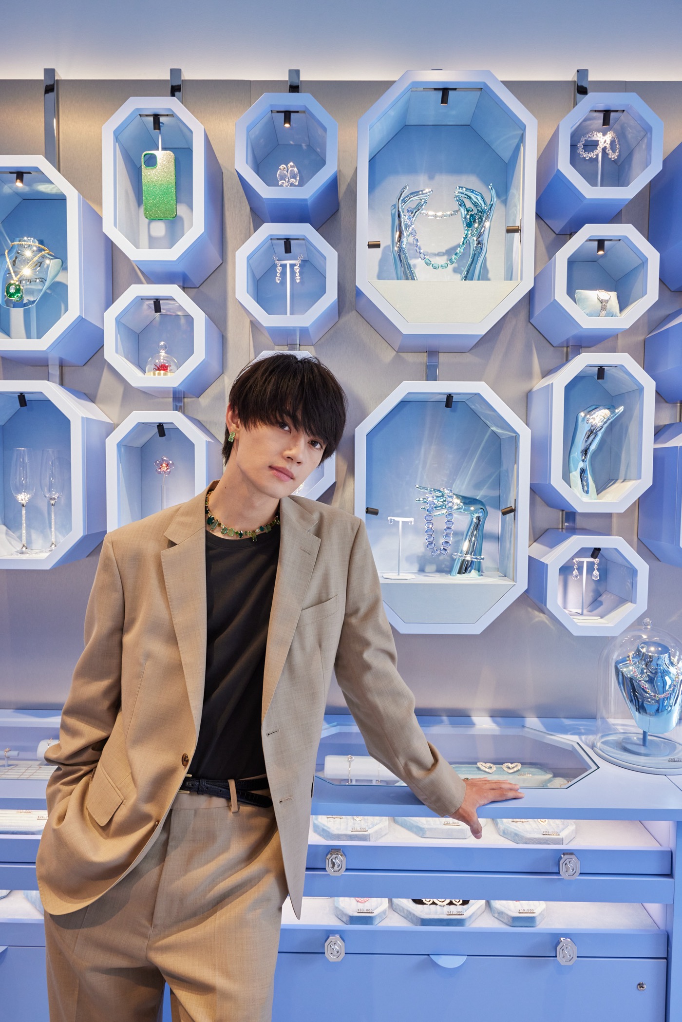 佐野勇⽃（M!LK）、地元・愛知での「Swarovski名古屋」オープニングセレモニーに登場