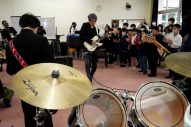 【レポート】MIYAVI、「フェンダー」チャリティスクールイベントに登場。奈良の小中学生にスペシャルレッスン - 画像一覧（3/13）