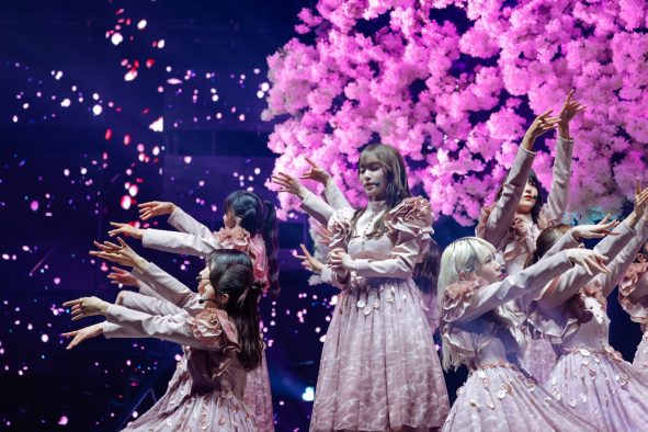 櫻坂46、ツアー完走！ 新曲「Start over!」を初披露した大阪城ホール公演のレポート公開