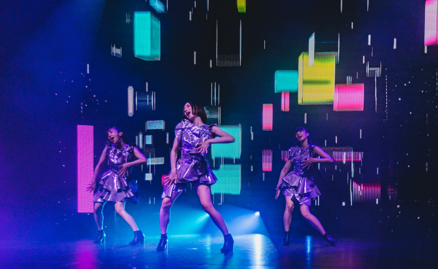 【レポート】Perfume、9年ぶりのロンドン単独公演で約2,000人を魅了。『Primavera』にも出演 - 画像一覧（10/10）