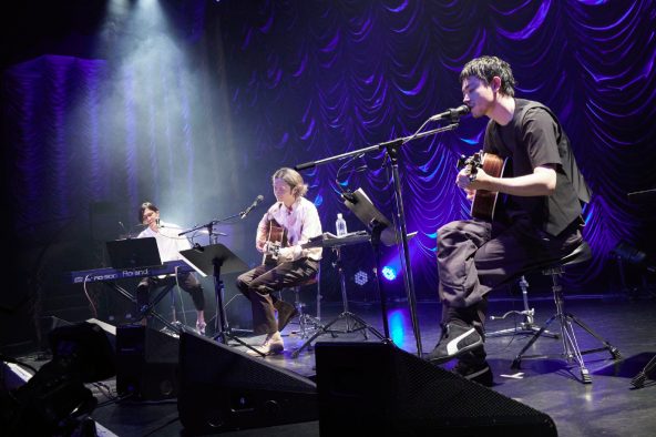 奇妙礼太郎、菅田将暉とSundayカミデをゲストに迎えた 「散る 散る 満ちる feat. 菅田将暉」ライブ映像公開