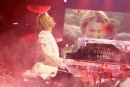 YOSHIKI、『THE MUSIC DAY』で特別バージョンのX JAPAN「Angel」＆自らの新曲「Requiem」を披露 - 画像一覧（1/18）