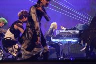 YOSHIKI、『THE MUSIC DAY』で特別バージョンのX JAPAN「Angel」＆自らの新曲「Requiem」を披露 - 画像一覧（3/18）