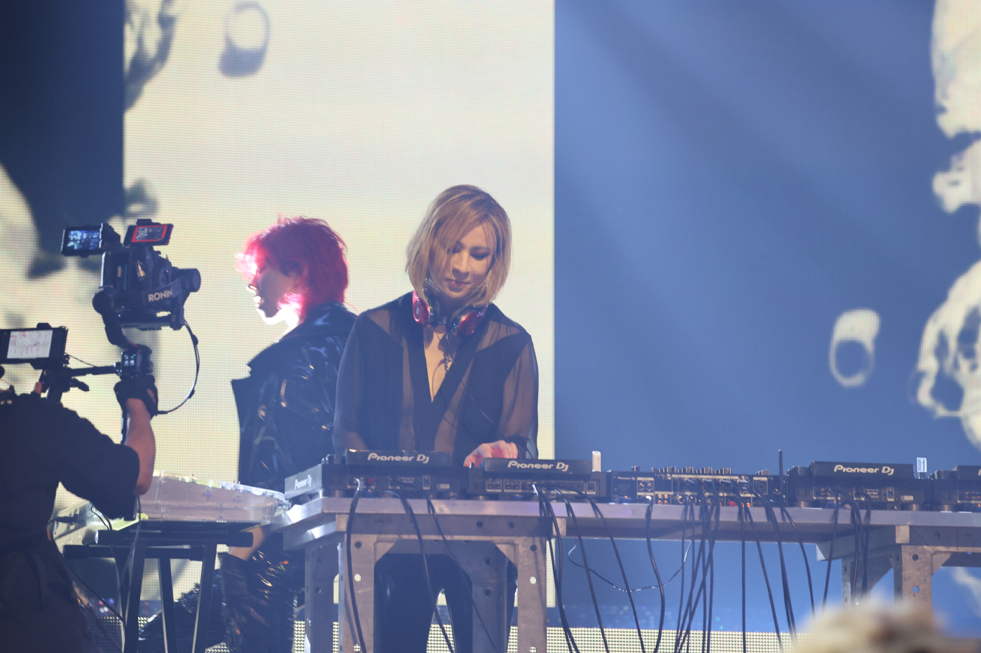 YOSHIKI、『THE MUSIC DAY』で特別バージョンのX JAPAN「Angel」＆自らの新曲「Requiem」を披露 - 画像一覧（9/18）