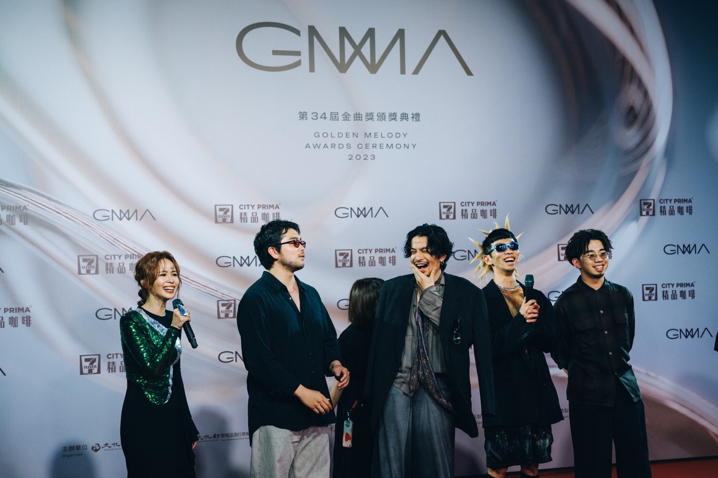 【レポート】King Gnu、中華圏最大の音楽アワード『第34回金曲奨』で海外初パフォーマンス - 画像一覧（2/7）