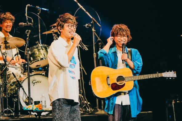 【ライブレポート】wacciの『夏の東西 Special Live 2023』大阪公演に、川崎鷹也がスペシャルゲストで登場