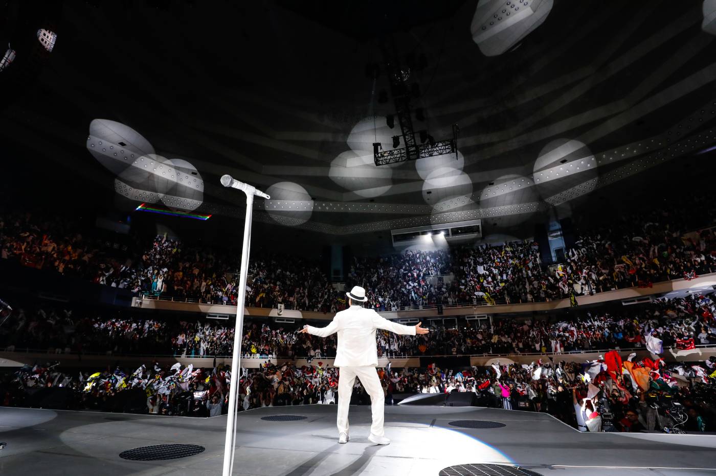 【ライブレポート】矢沢永吉150回目の武道館公演！ 観客1万4千人に見せた示した気高い姿 - 画像一覧（4/4）