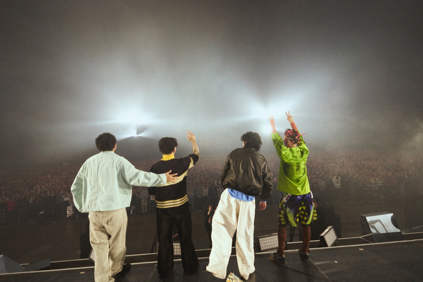 【ライブレポート】King Gnu、全国5大ドームツアーが札幌にてファイナル！「われわれはぶっ飛んだ演奏をします！」 - 画像一覧（32/39）