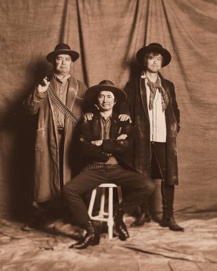 怒髪天、メンバー3人の新ビジュアル公開！ 新曲のタイトルは「ザ・リローデッド」（“再充填”の意味）