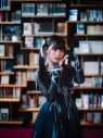 22/7、12thシングル 新衣装アーティスト写真公開！ YOASOBIが「夜に駆ける」を歌唱し話題となったスポットで撮影 - 画像一覧（10/12）