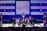 【ライブレポート】ME:I『Rakuten GirlsAward』に初出演！パワーアップしたパフォーマンスで会場を揺らす - 画像一覧（12/19）