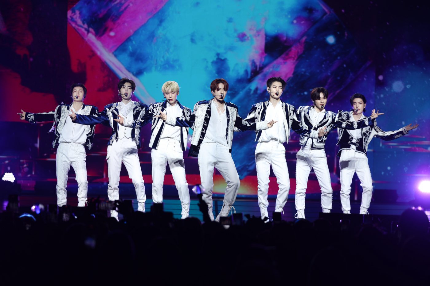 【ライブレポート】ENHYPENアメリカ5都市でワールドツアー『FATE PLUS』に幕！ 「皆さんと僕たちは運命」 - 画像一覧（1/7）