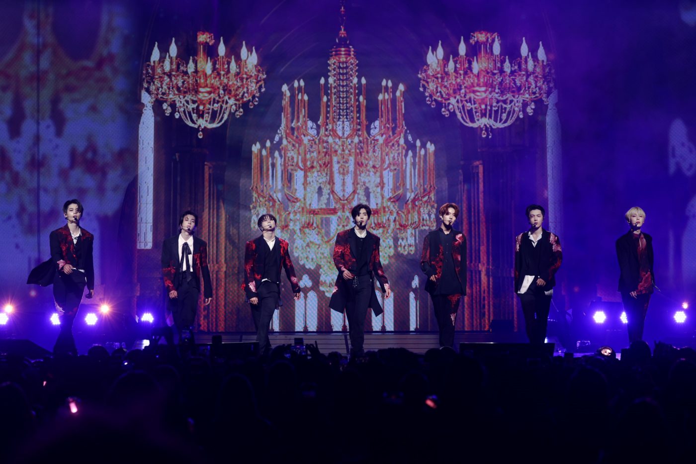 【ライブレポート】ENHYPENアメリカ5都市でワールドツアー『FATE PLUS』に幕！ 「皆さんと僕たちは運命」 - 画像一覧（4/7）