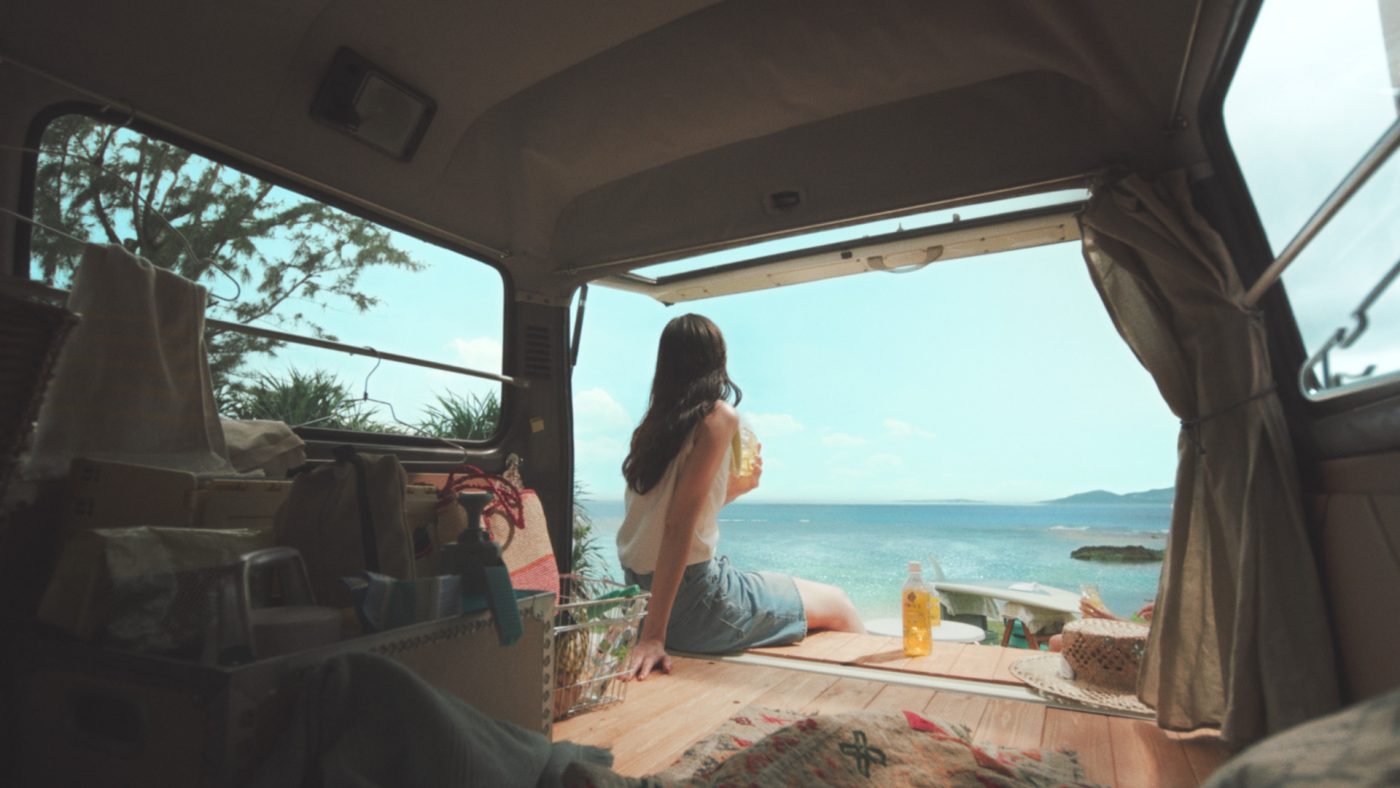 目黒蓮と中条あやみ“キリン 午後の紅茶”の新CMに出演！ 楽曲はOfficial髭男dismの新曲「B-Side Blues」 - 画像一覧（6/8）