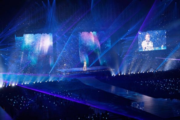 【ライブレポート】三宅健、単独コンサートを有明アリーナで開催！「寝ても覚めてもみんなのことが⼤好き」ライブツアー開催も発表