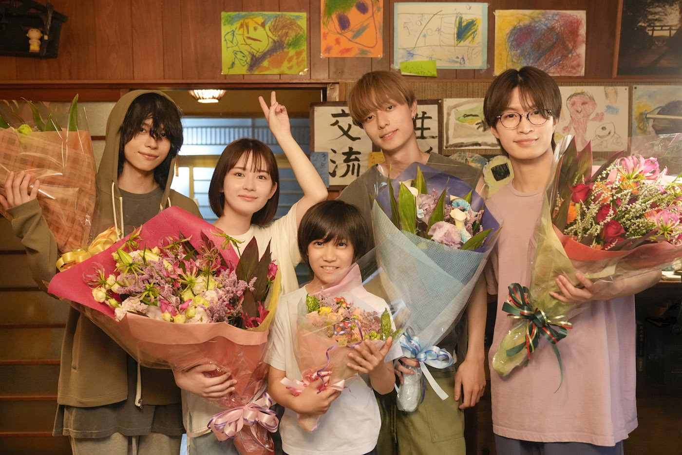 畑芽育主演、作間龍斗、那須雄登、織山尚大、内田煌音出演映画『うちの弟どもがすみません』クランクアップコメント到着 - 画像一覧（1/6）