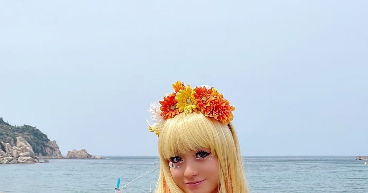 橋本環奈の“ギャル姿”に、松平健がメロメロに!?「どうです？私の孫娘の