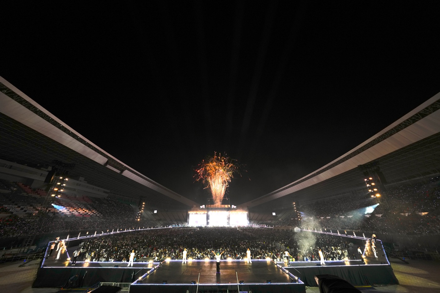 【ライブレポート】『LDH LIVE-EXPO 2024 ｰEXILE TRIBE BEST HITS-』初日公演オフィシャルレポート - 画像一覧（17/32）