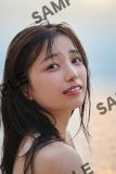 乃木坂46五百城茉央1st写真集よりビーチ帰りの濡れ髪カット到着！封入特典ポストカード第4弾解禁
