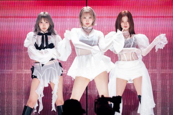 【ライブレポート】MISAMO初ドームツアー完走！「ONCEの皆さんに本当に感謝の気持ちでいっぱいです！」（SANA）