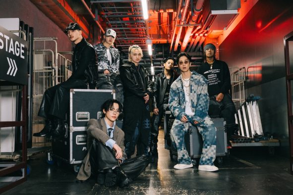 SKY-HI、田中樹（SixTONES）とNICHOLAS（＆TEAM）を迎えて披露された「ID」ライブ映像をYouTubeにて公開