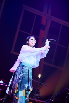 【ライブレポート】上白石萌音『「yattokosa」Tour 2024-25《kibi》』東京公演はいきものがかりがスペシャルゲスト