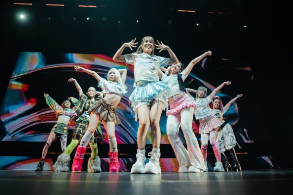 【ライブレポート】XG、オーストラリア公演2daysに1万2,000人が熱狂