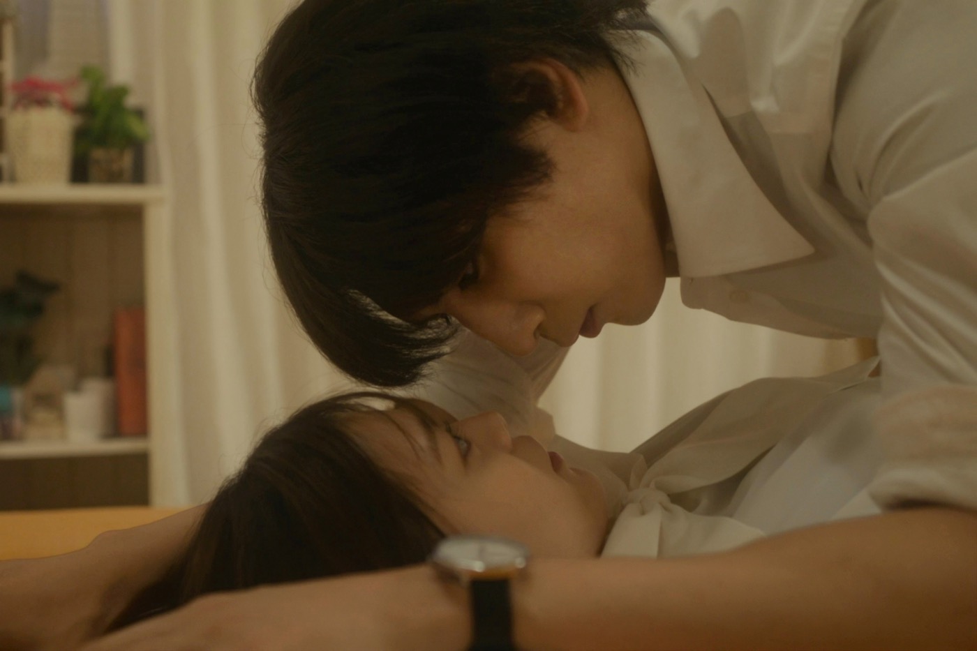 『キスバレ』第7話で、塩谷（藤井流星）と楓（紺野彩夏）が秘密のレッスン！「ほら、本気で抵抗してみて」