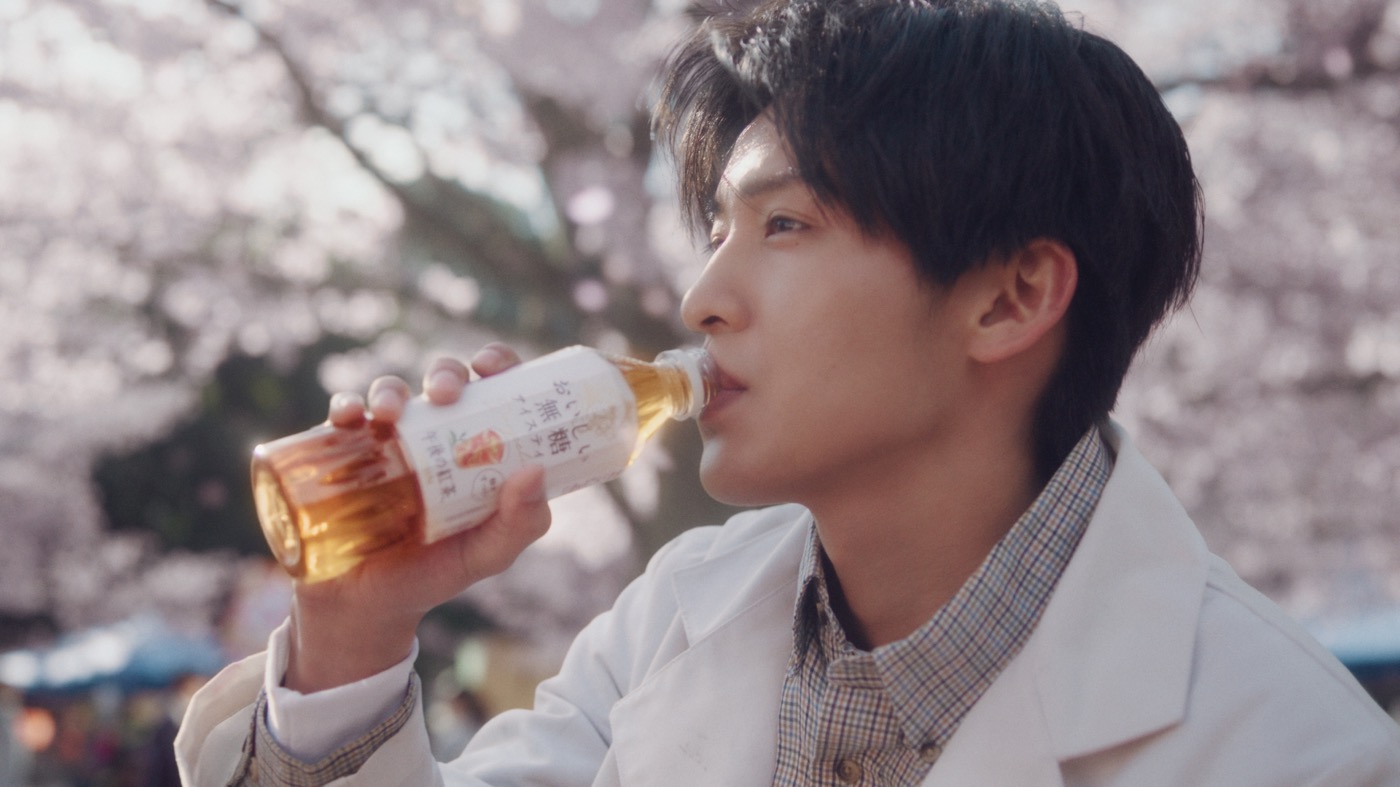 Snow Man目黒蓮が大学の先輩役を演じるキリン“午後の紅茶”新CM放映決定 - 画像一覧（2/13）