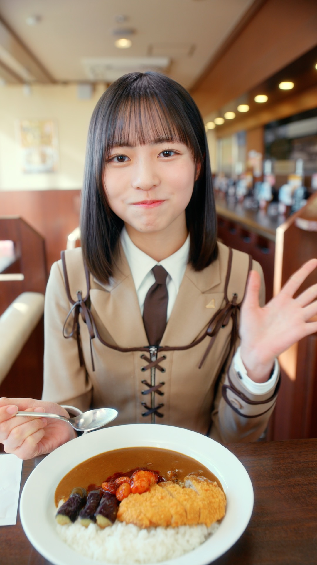 『行くぞ!! ココイチ de HAPPYキャンぺーン』アクリルスタンドコースター ココイチ×日向坂46、オリジナルコースターを先着プレゼント