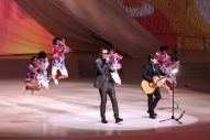 【レポート】コブクロ、大阪・関西万博開会式にてオフィシャルテーマソング「この地球（ほし）の続きを」を披露 - 画像一覧（4/6）