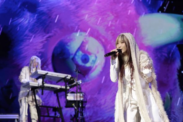 Ado、新しい学校のリーダーズ、YOASOBI出演イベントなどに密着！NHK特番『J-POP 世界への挑戦』放送決定