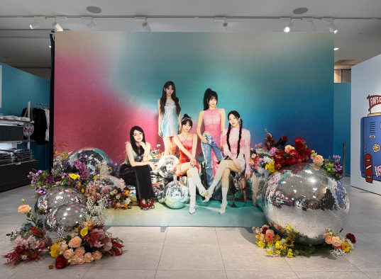 LE SSERAFIM、4thシングルのプロモーションタイムテーブル公開！ポップアップストアもオープン