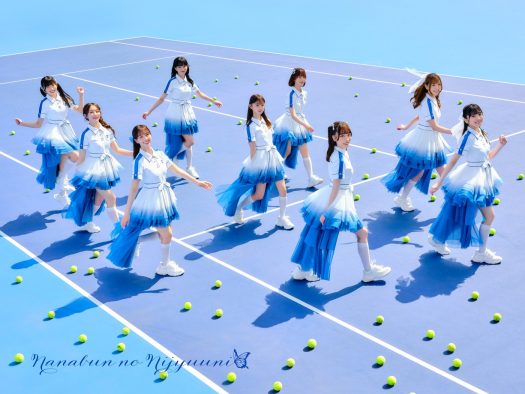 22/7、青く輝くテニスコートを背景にした眩しい新ビジュアル解禁