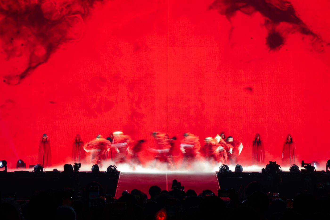 【ライブレポート】XG、ワールドツアーの最終地・東京ドームで5万人が熱狂！「私どもは本当に幸せでございます！」 - 画像一覧（1/31）