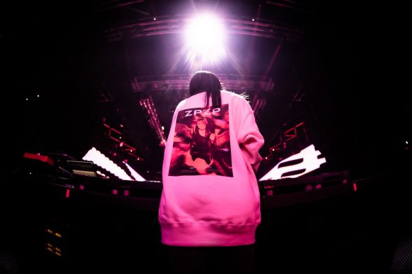 【レポート】Zepp apparel「ZPZP」が『NYLON JAPAN 21ST ANNIVERSARY PARTY』に参戦！作家・雪下まゆがDJとしてオープニングを飾る