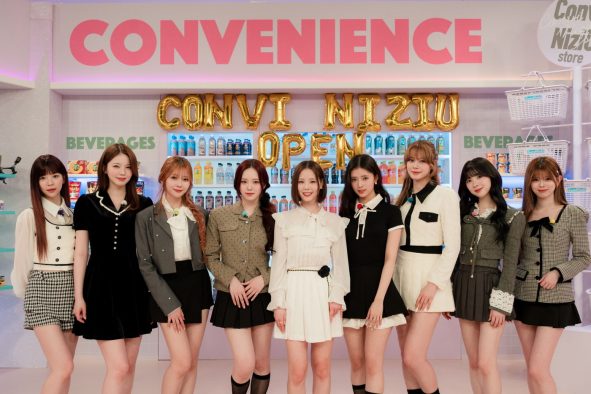NiziU最新YouTubeコンテンツ『ConviNiziU store』（コンビニジューストア）始動