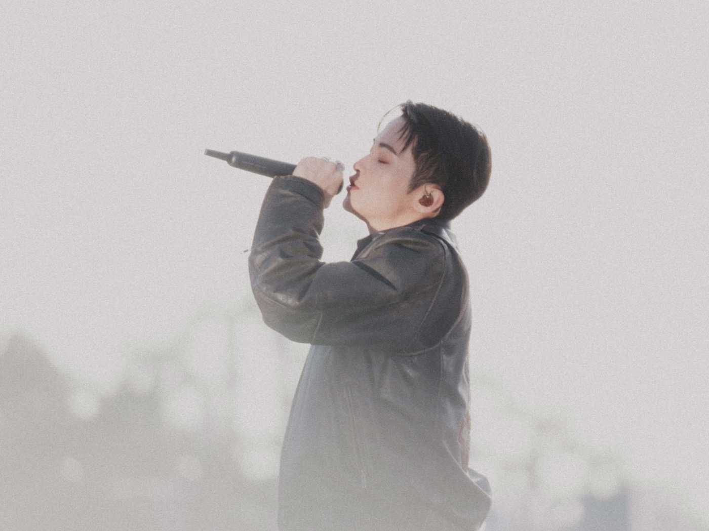 NCT MARKが、エムオン!『ONENESS』で特別パフォーマンスを披露！舞台は千葉・富津海岸