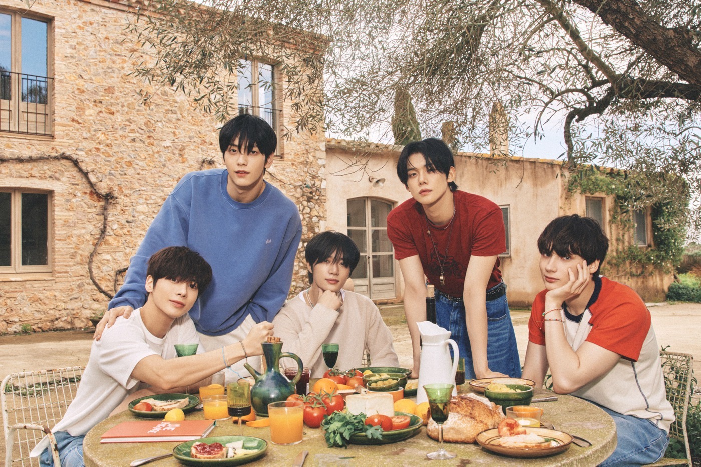 TOMORROW X TOGETHER『めざましどようび』テーマソング「Step by Step」配信リリース