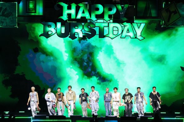 SEVENTEEN最新アルバム『HAPPY BURSTDAY』配信開始！「THUNDER」MVも公開