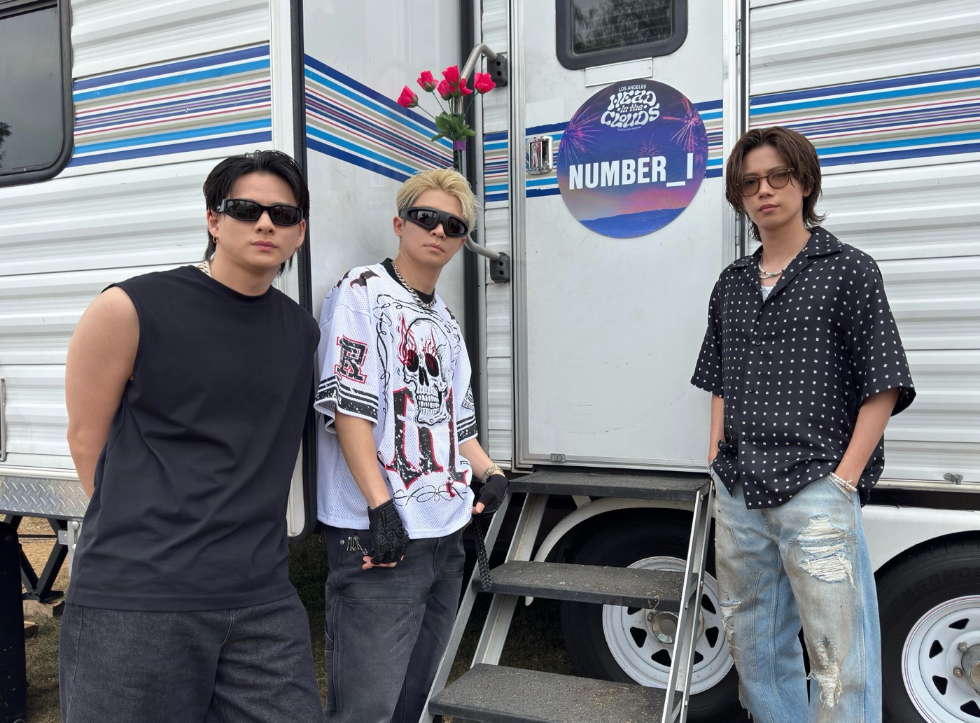 Number_i、国際的音楽フェス『Head In The Clouds 』メインステージに登場