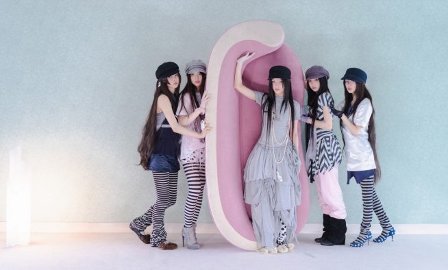 ILLIT全員がロングヘアに！かわいさとワイルドさを兼ね備えたクールな姿を公開