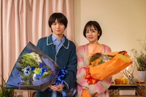 伊野尾慧＆伊原六花、ドラマ『パラレル夫婦』を笑顔でクランクアップ