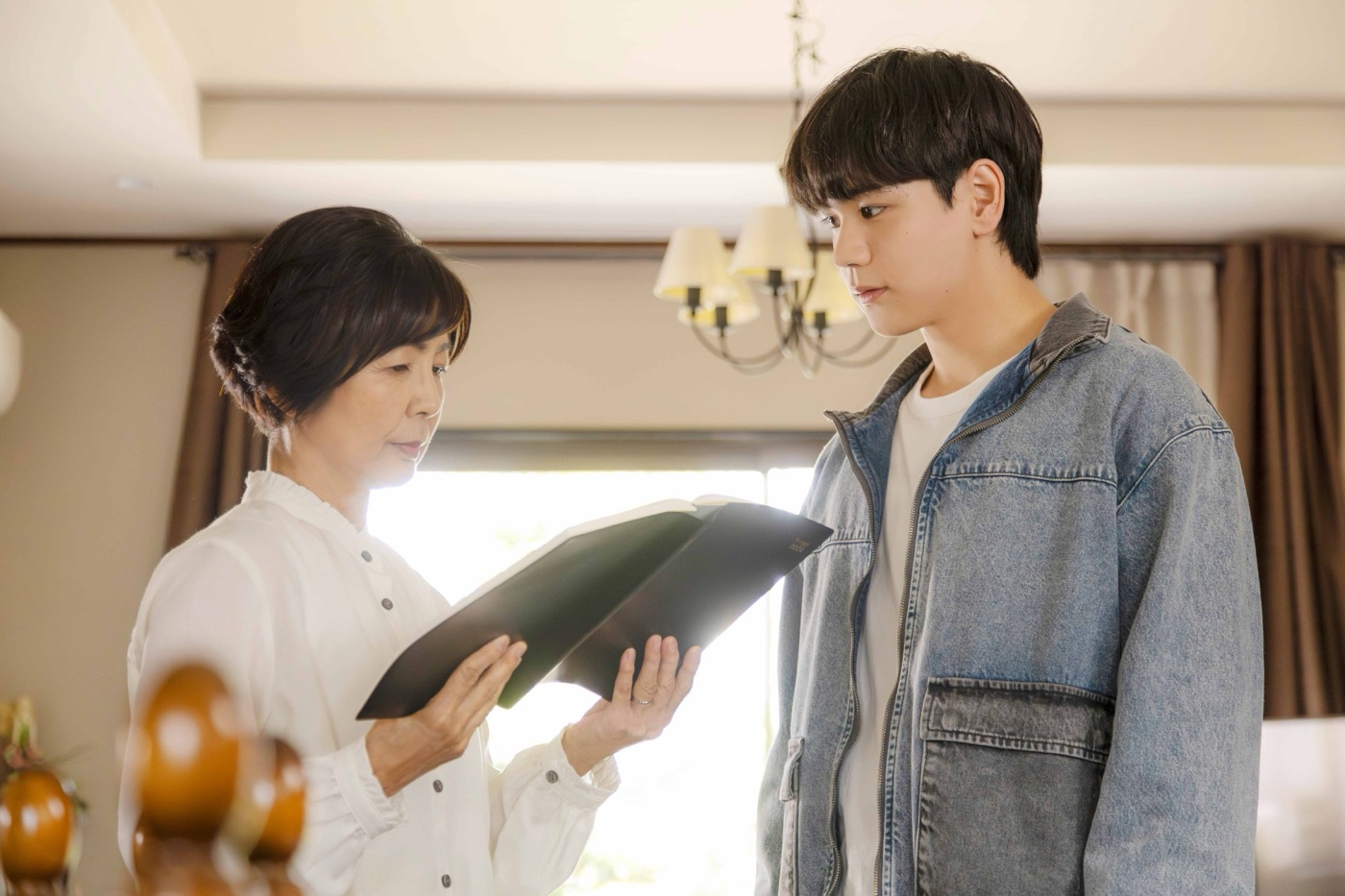 JO1豆原一成×市毛良枝W主演映画『富士山と、コーヒーと、しあわせの数式』場面写真13点一挙解禁 - 画像一覧（1/15）